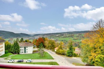 Duplex 5.5 pièces aux Brenets - Vivre entre terre et eau - Vue depuis le balcon
