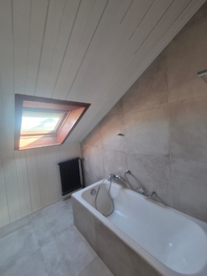 Bains - Habitat de 3.0 pièces au 2ème étage