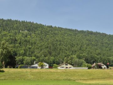 Terrain à Buttes - Exceptionnel : Grand terrain pour villa individuelle - Vue depuis le Sud