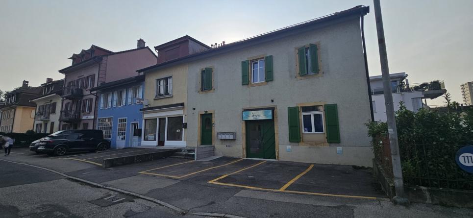 Appartement 3 pièces à Yverdon-les-Bains - Charmant logement de 3 pièces rénové à Yverdon-les-Bains - Immeuble