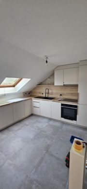 Appartement 3 pièces à Yverdon-les-Bains - Charmant logement de 3 pièces rénové à Yverdon-les-Bains - Cuisine