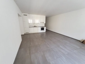 Cuisine séjour - Centre des Remparts, 2.5 pièces au 1er étage