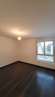 Chambre 1 - Charmant 3.5 pièces au rez-supérieur