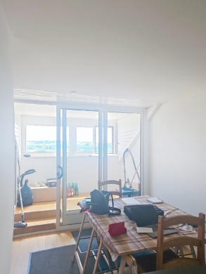 Salle à manger - loggia - À louer – Charmant duplex de 4.5 pièces au 1er étage à Treycovagnes