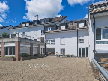 immeuble - Charmant duplex traversant de 4.5 pièces avec vue dégagée