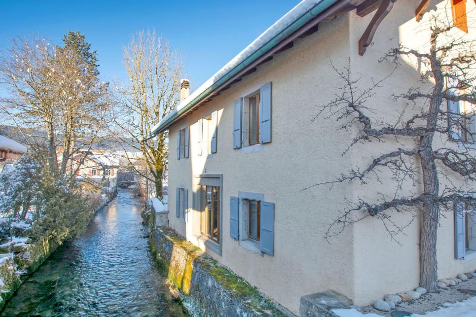 Maison de Village 6 pièces à Môtiers NE - En bordure de rivière, à 25 minutes du lac de Neuchâtel - Image