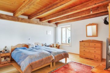 Maison de Village 6 pièces à Môtiers NE - En bordure de rivière, à 25 minutes du lac de Neuchâtel - Image