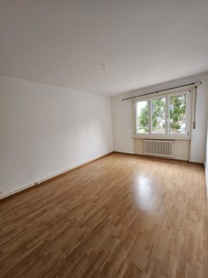 Appartement 5.5 pièces à Yverdon-les-Bains - Grand logement de 5.5 pièces au 1er étage - Chambre 2