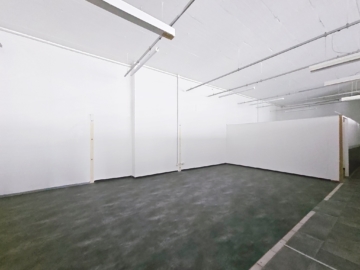 3 - Dépôt au rez-de-chaussée de 262 m2