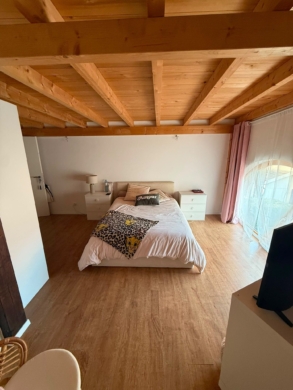 Chambre 1 - À louer – Superbe maisonnette 3.5 pièces de 173 m² au coeur de Montagny