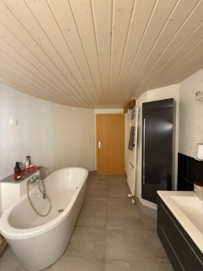 Bains - À louer – Superbe maisonnette 3.5 pièces de 173 m² au coeur de Montagny