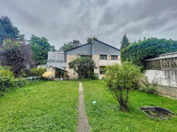 Image - Villa de 3 appartements