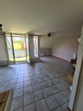 Séjour - Logement de 3.5 pièces au 1er étage avec cachet