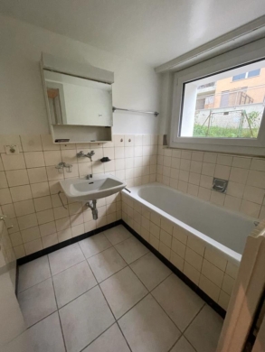 Salle de bain - Logement rénové avec jardin
