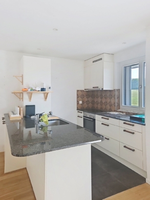 Cuisine - Charmant appartement 3,5 pièces à la campagne – Sugnens