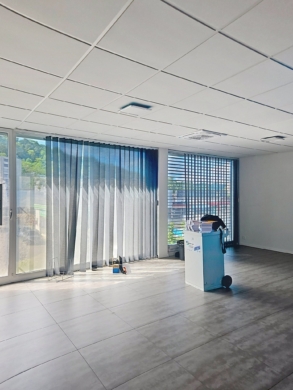 Open Space - Bureau 191 m2 à louer – 5 pièces zone commerciale du centre Migros