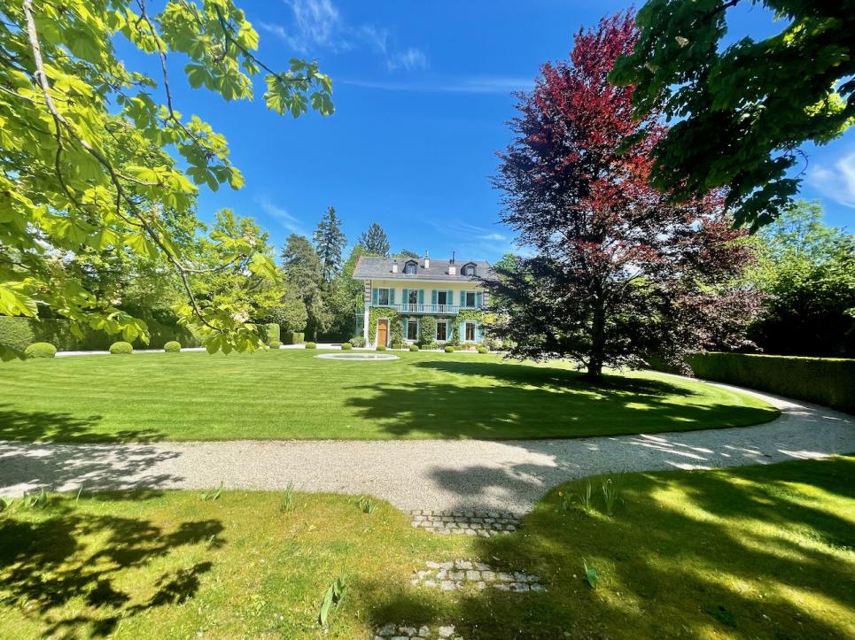 Villa Individuelle 11 pièces à Coinsins - Discrétion et élégance aux portes de Gland - Image