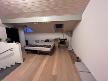 Chambre 1er - Magnifique duplex de 3.5 pièces à louer au coeur d’Orbe, cité romaine