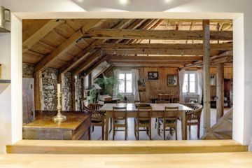 Appartement 6.5 pièces à La Chaux-de-Fonds - Au coeur de la ville, cachet, volume et sauna - Image