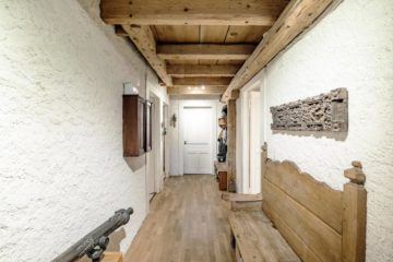 Appartement 6.5 pièces à La Chaux-de-Fonds - Au coeur de la ville, cachet, volume et sauna - Image