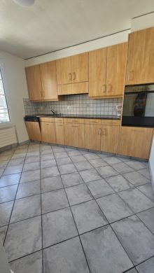 Spacieux logement de 3.5 pièces au 1er étage avec balcon - Cuisine