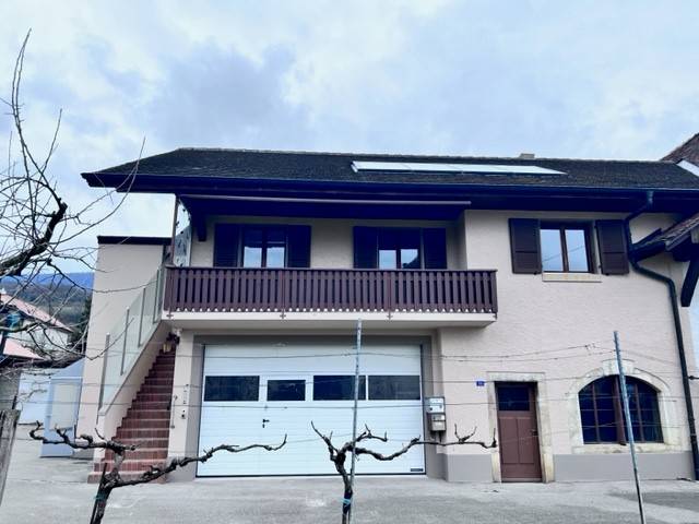 Maison 5.5 pièces à Bonvillars - Propriété villageoise avec jardin et garage - Image