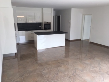 Séjour - Spacieux appartement de 4.5 pièces au 1er étage avec balcon