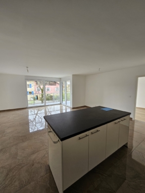 Cuisine séjour - Spacieux appartement de 4.5 pièces au 1er étage avec balcon